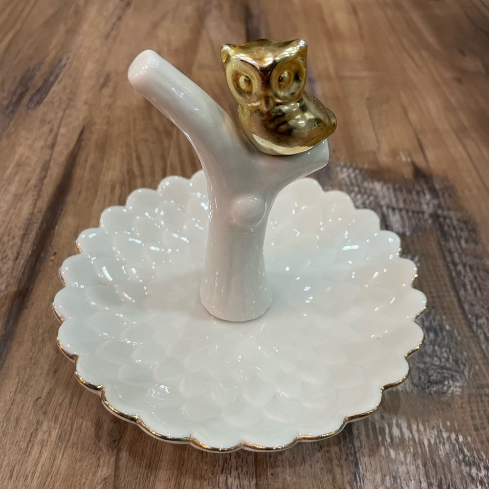 Gold Owl on White Tree Trunk Ring/Jewelry Holder